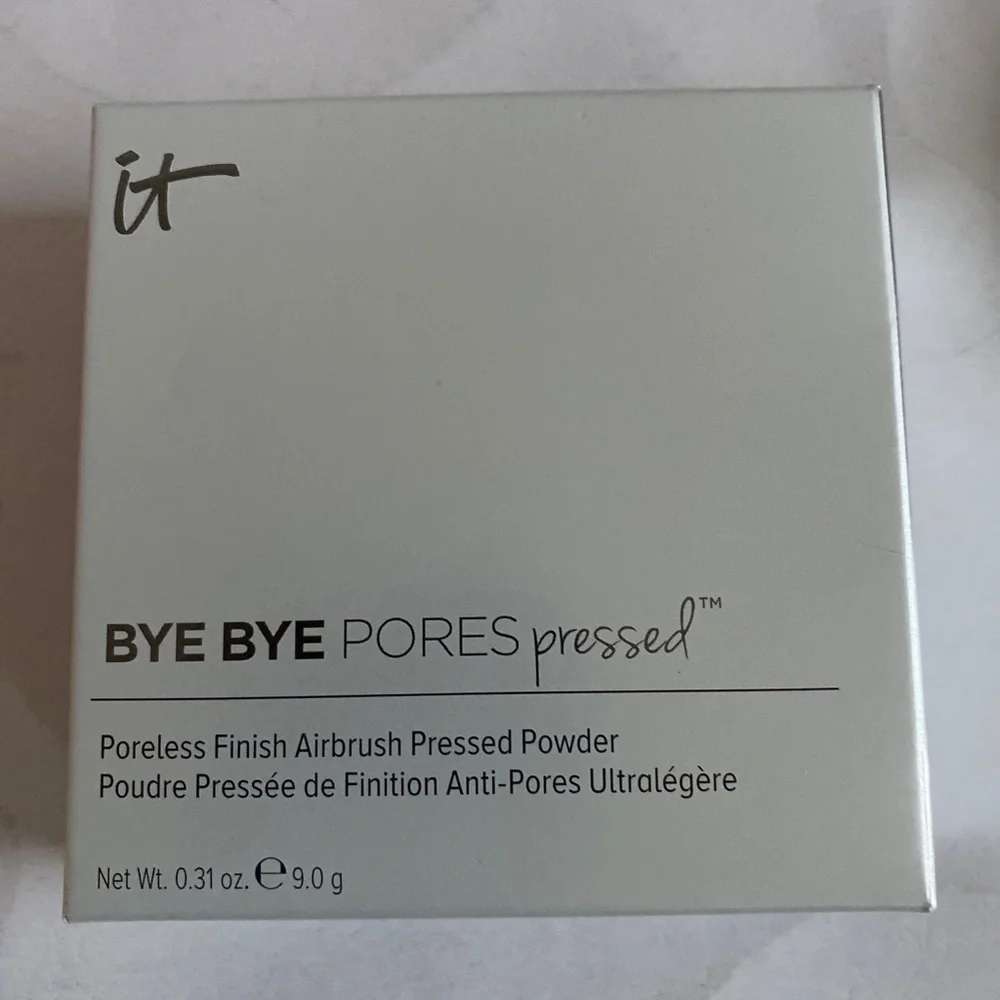 IT COSMETICS Bye Bye Pores Pressed Translucent Powder 0.31oz $32 NIB